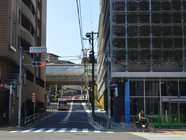 【完成間近】大塚警察署の看板が公開！歩道もできて便利になりました